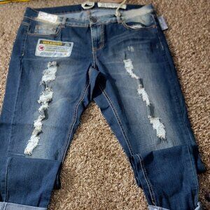 NWT Ankle length jeans
